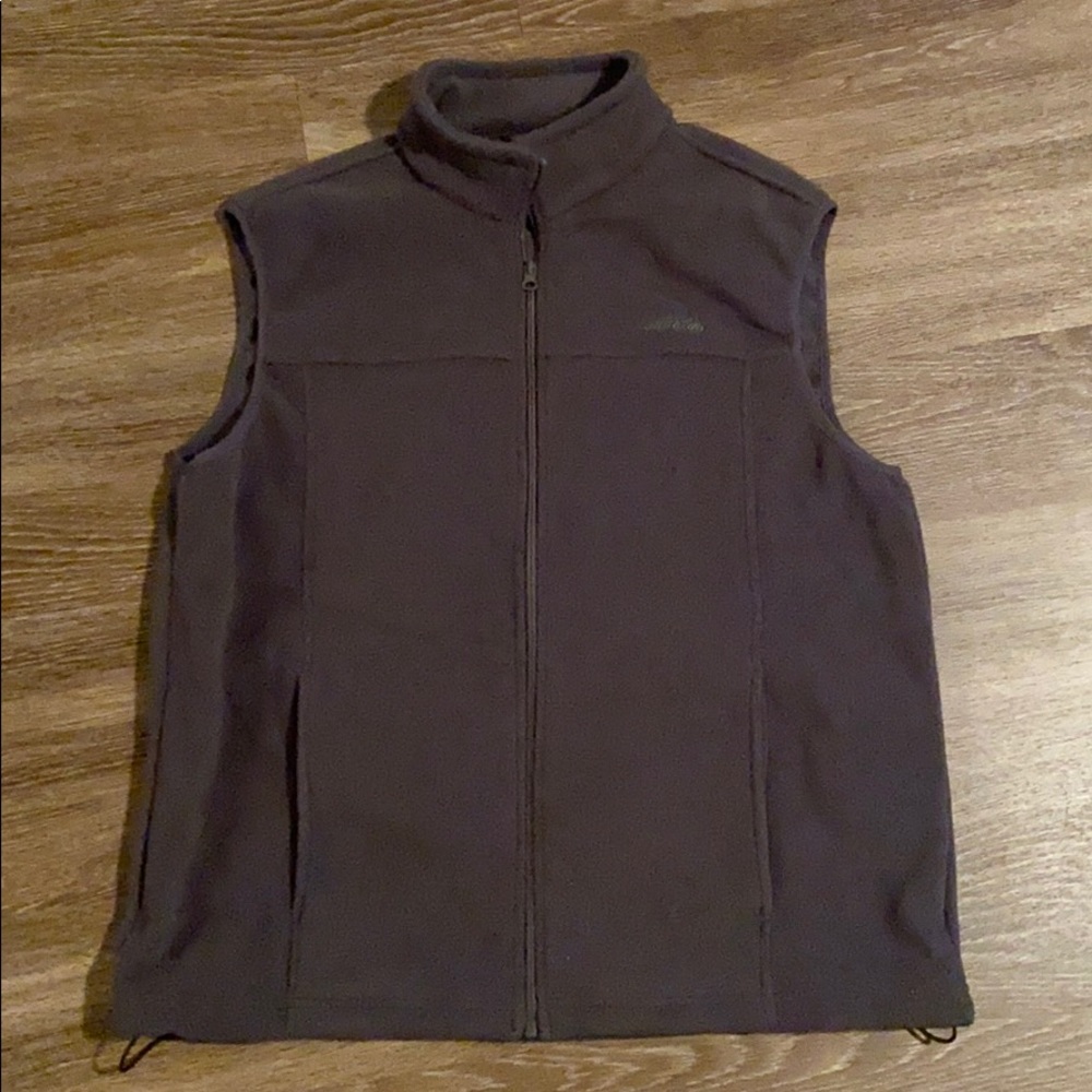 Cabelas fleece vest